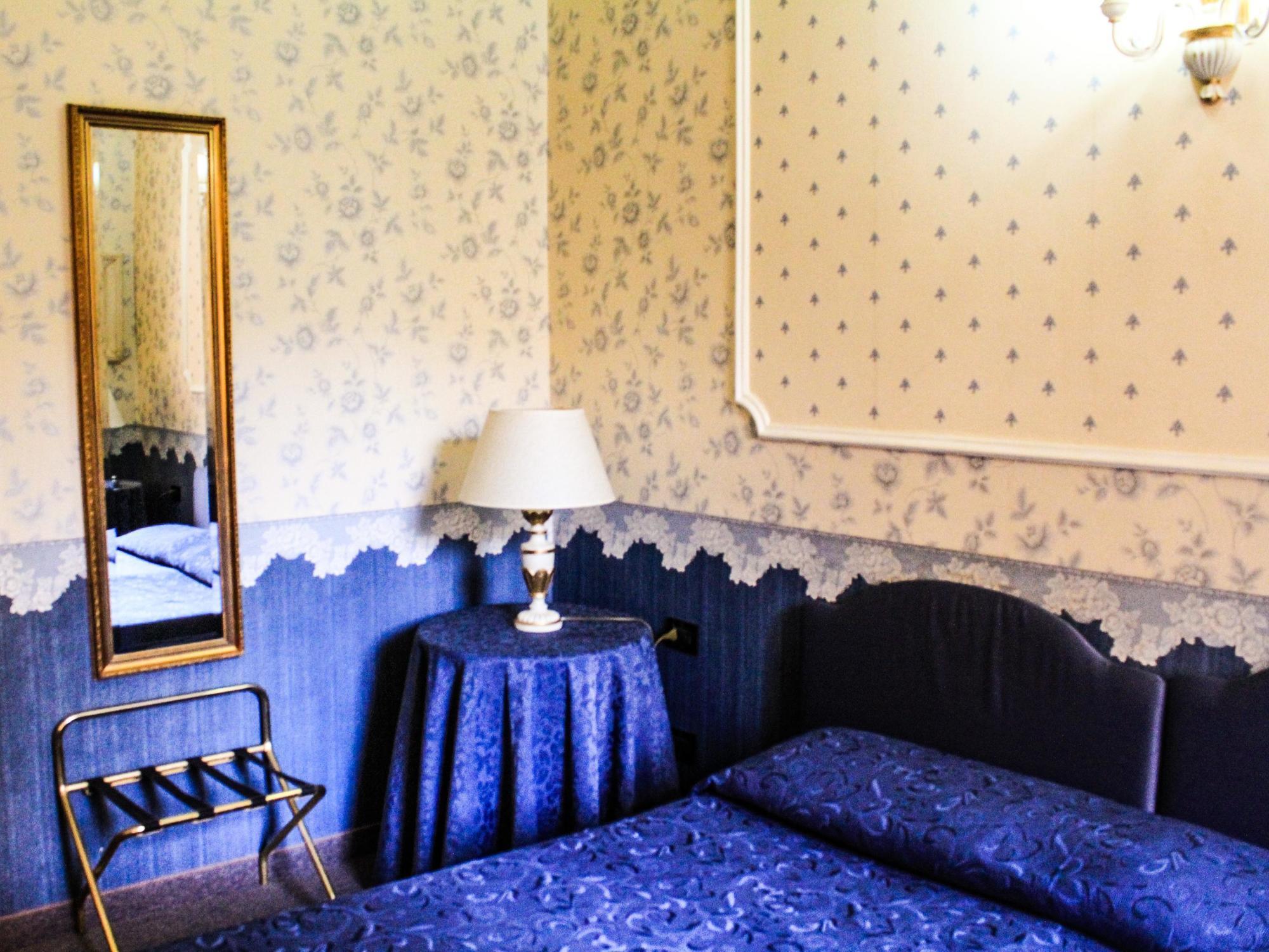 Elyse' Hotel 3*