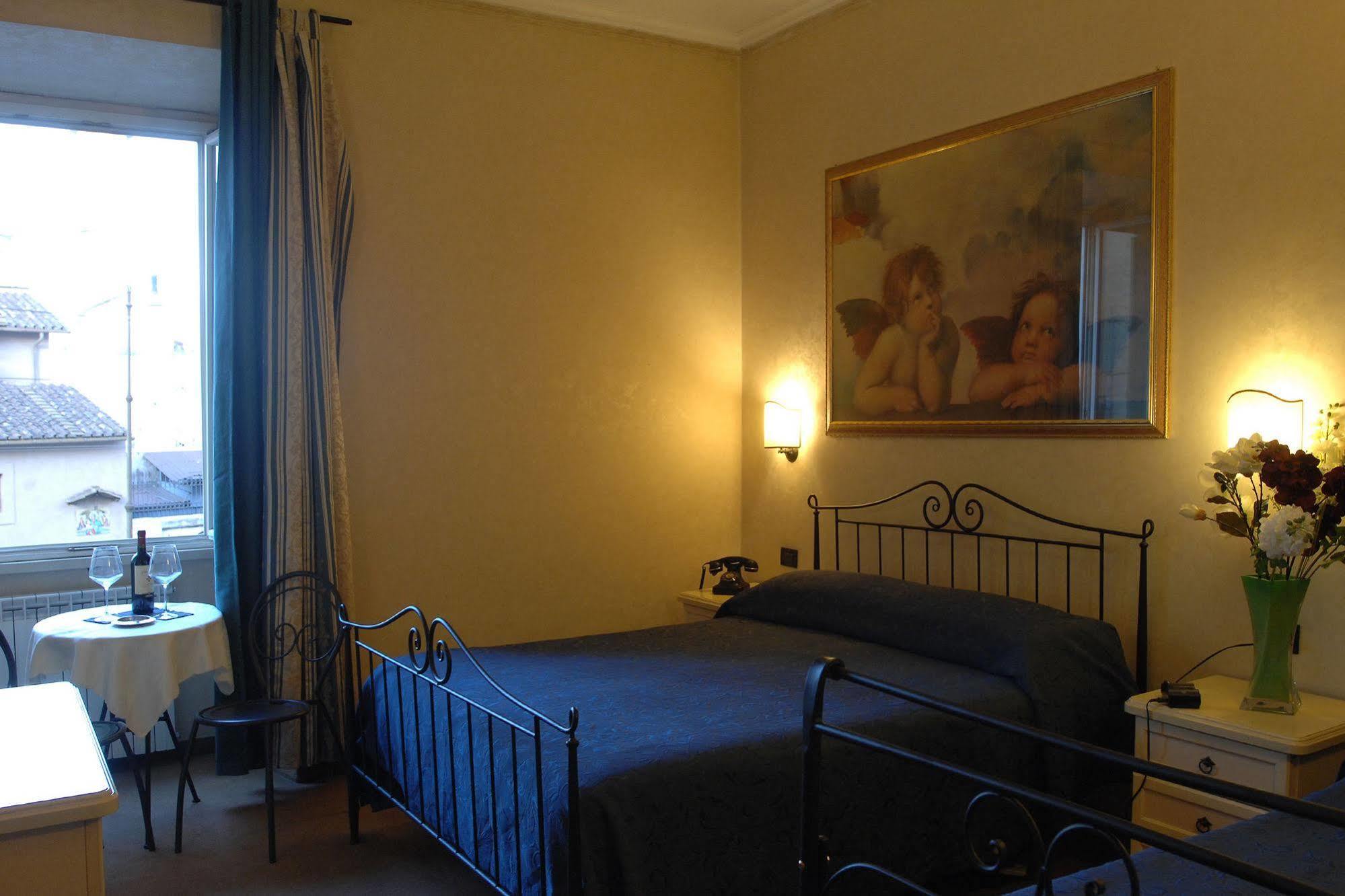 Elyse' Hotel 3*